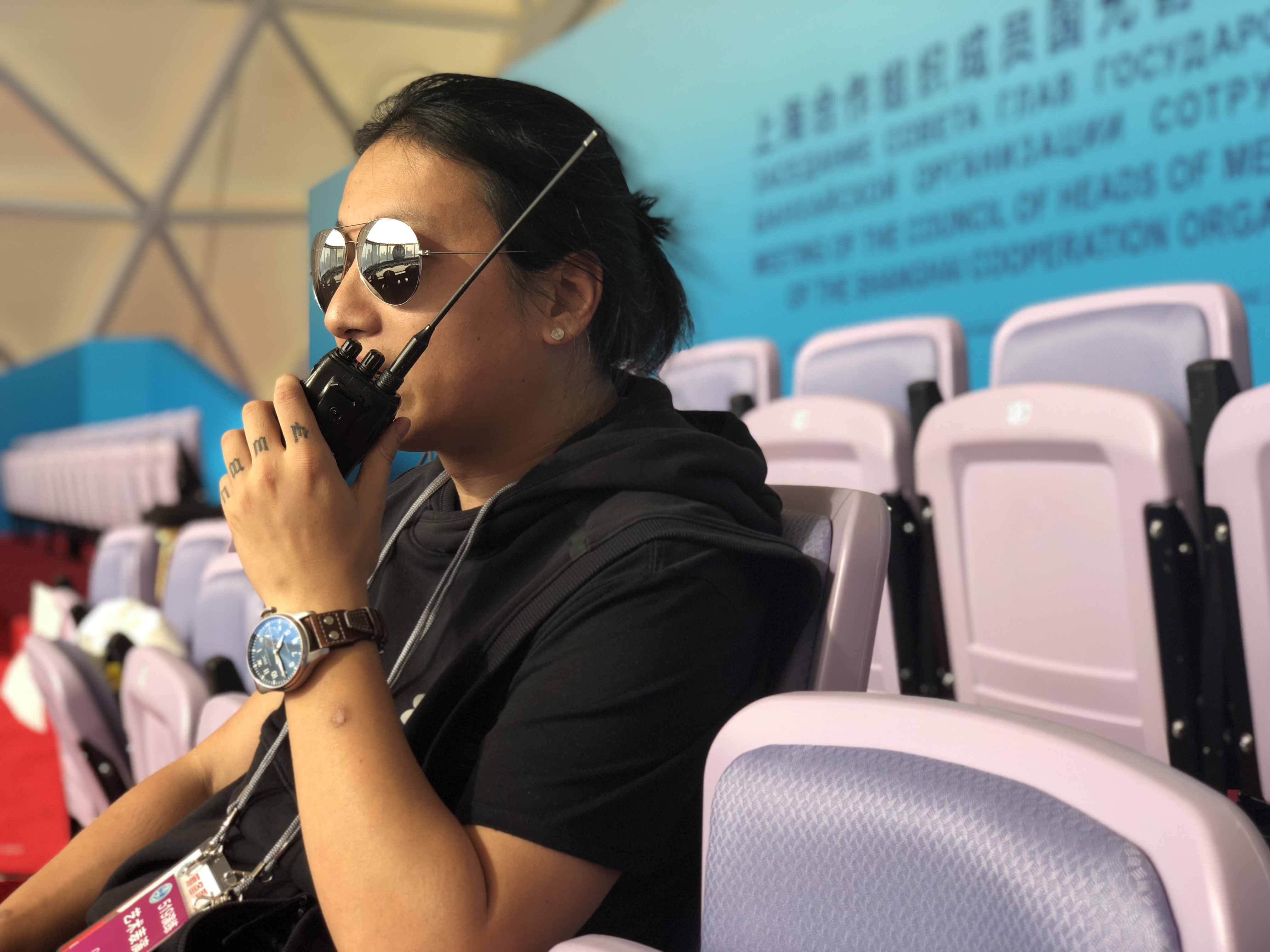 data-id="gnav07csbv">王志鸥,2010年创立以创造力为驱动的公司黑弓