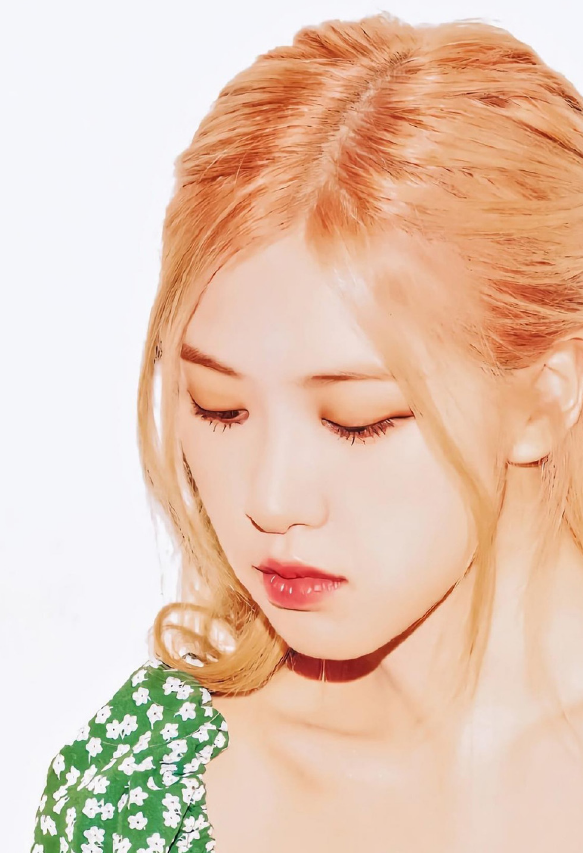  p>朴彩英(ros  ) i>, /i>1997年2月11日出生于新西兰奥克兰,在韩国