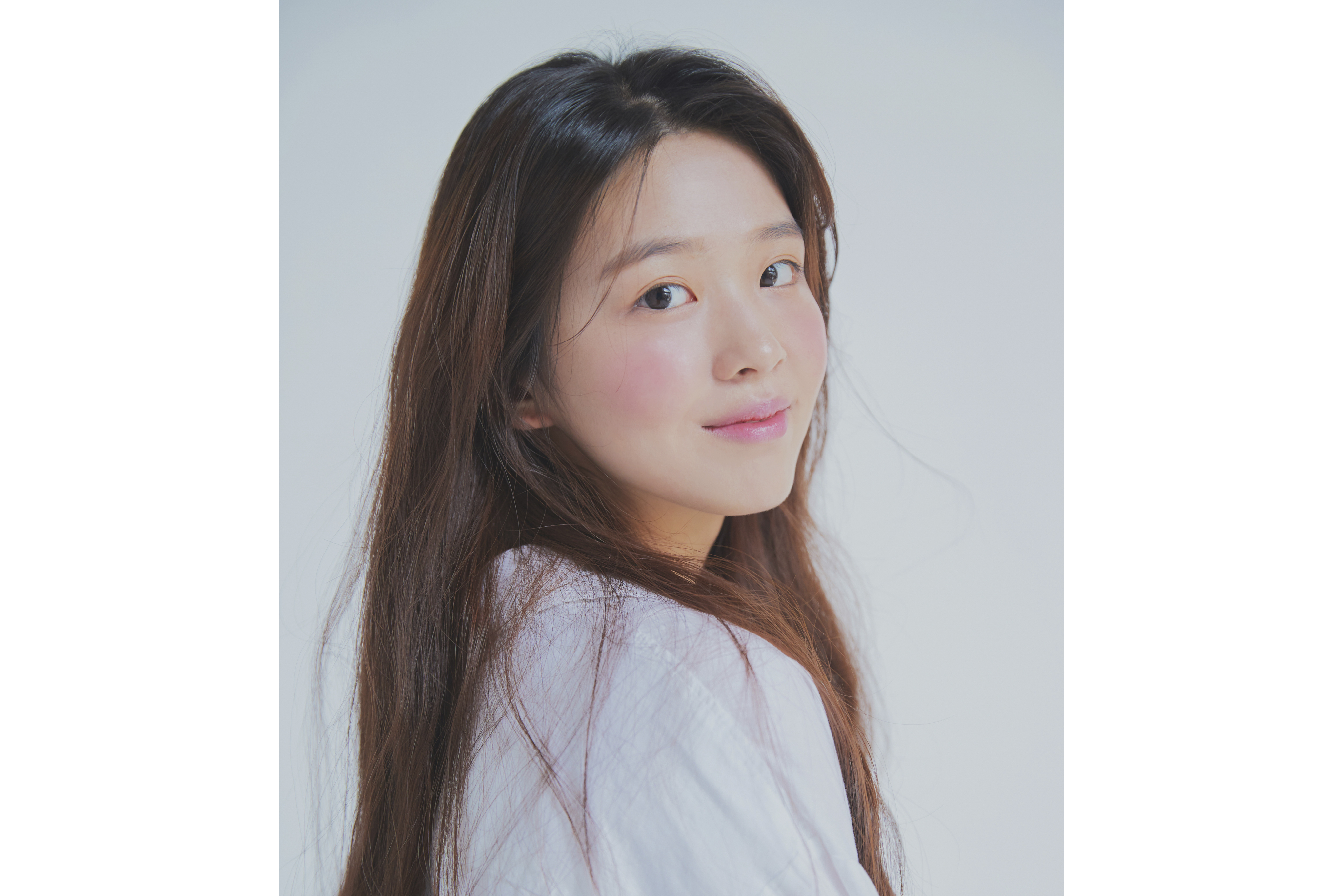  p data-id="gnbrqgliae">金施恩 i>