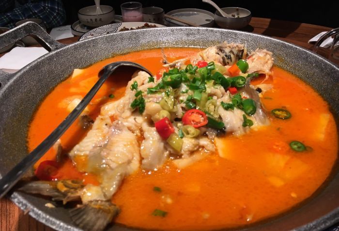 云南傣味酸汤鱼