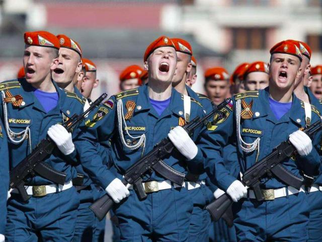 俄士兵口中的“乌拉”是什么意思？想不到它竟然不是俄语_百科TA说