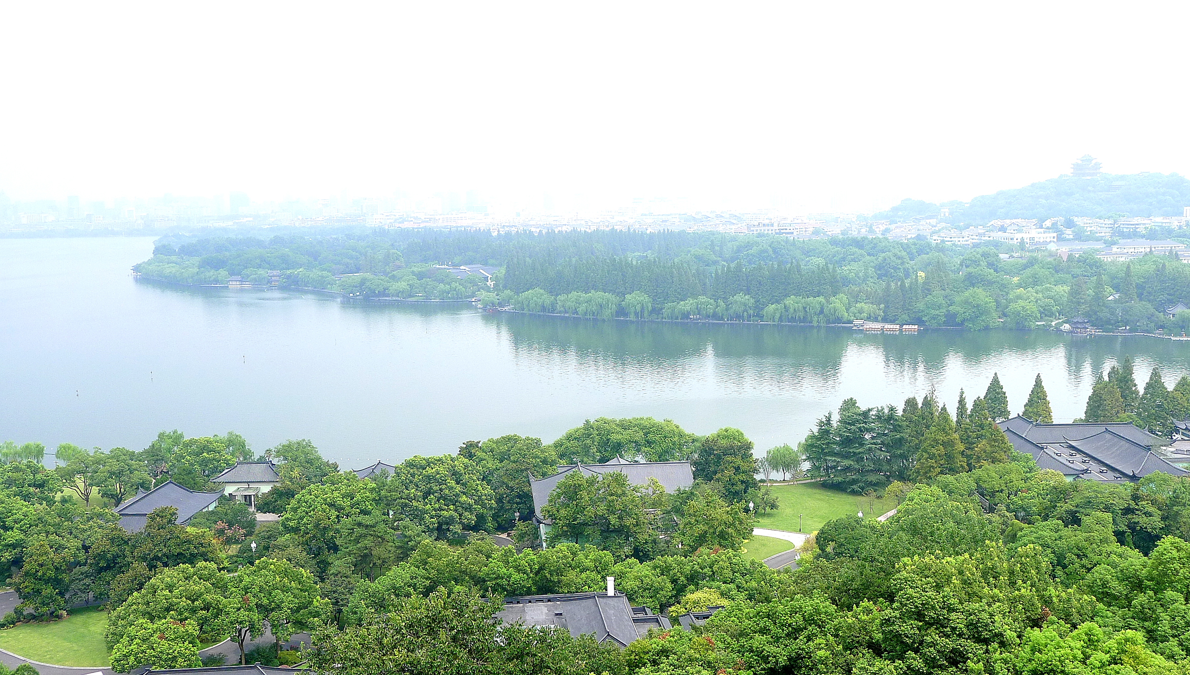  p data-id="gnzlggfl31">苏堤,旧称 a target="_blank" href="/item