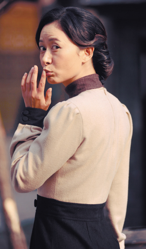 有限公司联合出品, a href="#" data-lemmaid="3302914">姜峰 /a>导演