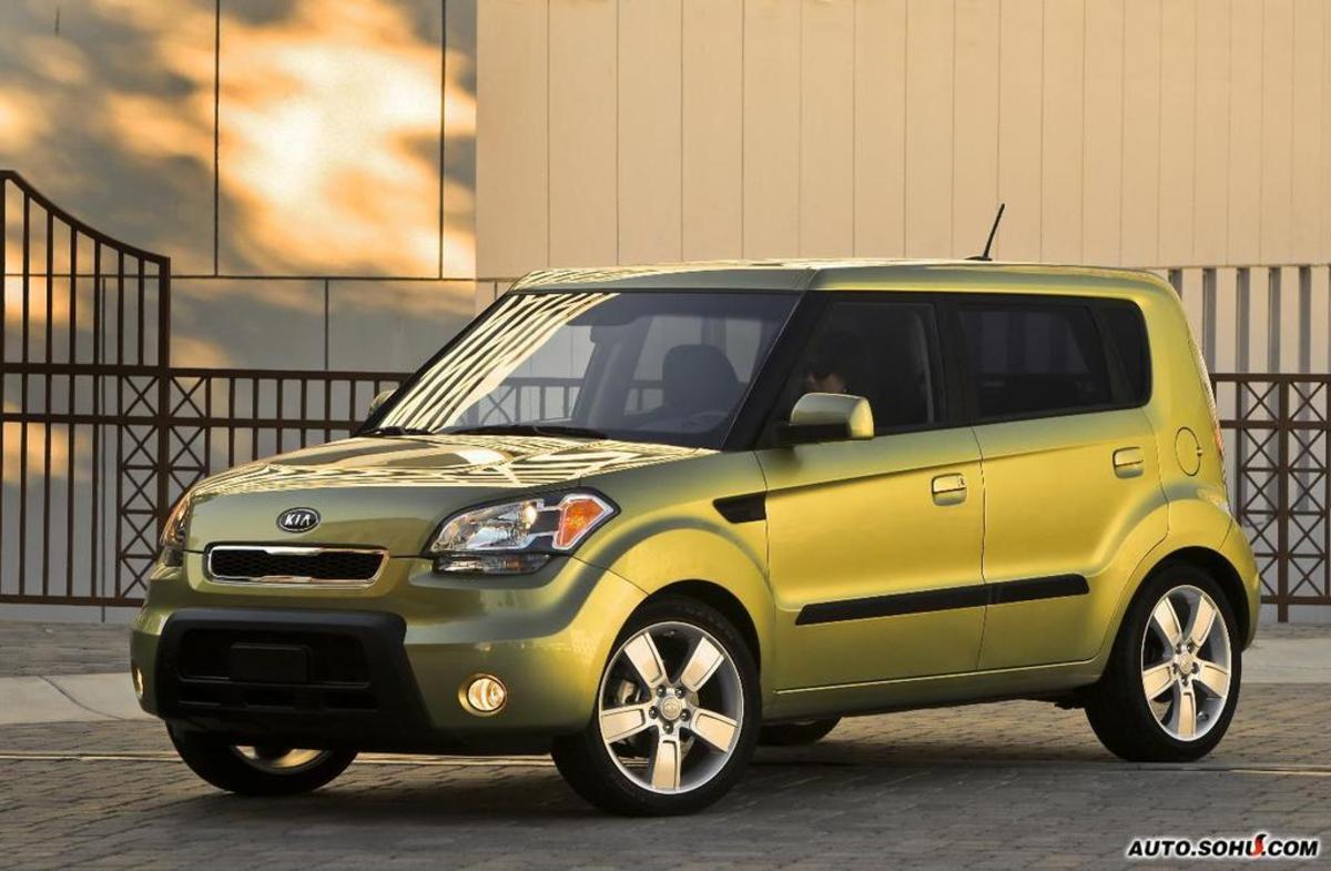 起亚秀尔的车长×车宽×车高分别为4096mm×1785mm×1663(1676)mm.