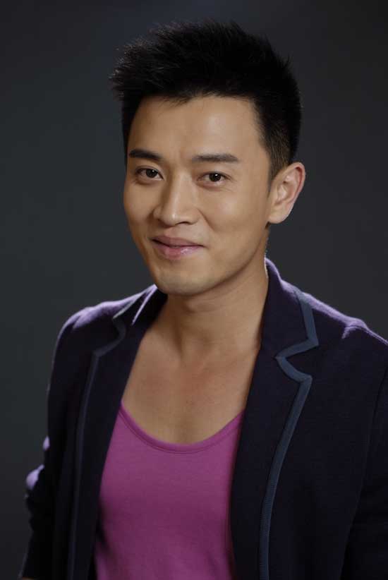  p data-id="gnwkpvsl0g">仲豪是蒋毅饰演的电视剧《凤凰牡丹》中的