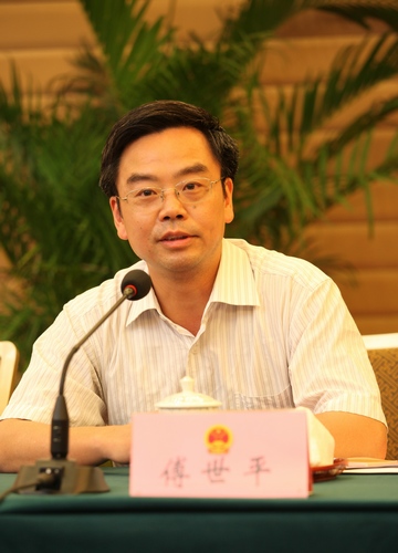 data-lemmaid="2322945">樟树 /a>人,中共党员,江西省委党校研究生