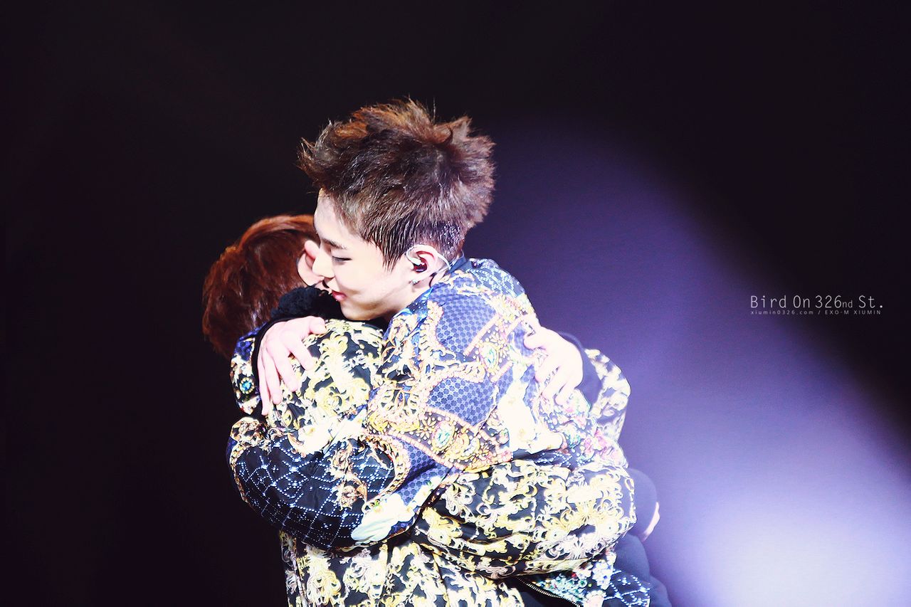  p>金珉锡,艺名秀珉(xiumin),1990年3月26日出生于韩国京畿道九里市仁