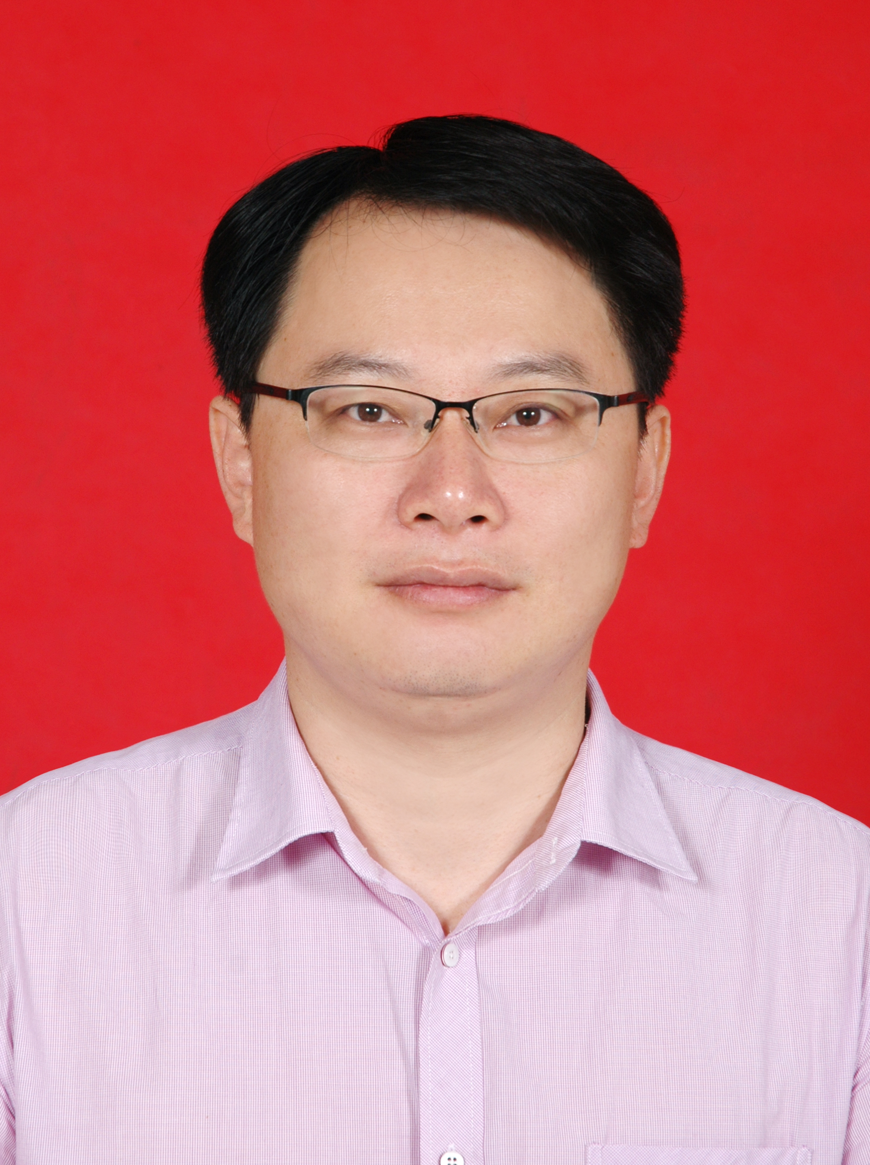  p data-id="gnf7ng83e1">杨大兴,男,汉族,1978年3月出生,福建漳浦人