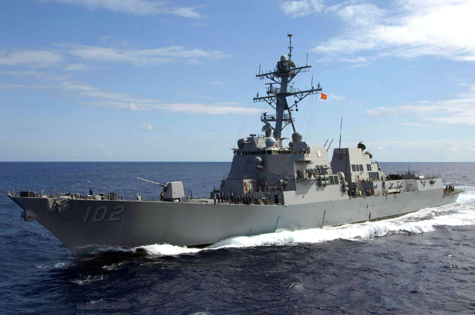  p>桑普森号驱逐舰(ddg-102),阿利·伯克级iia型驱逐舰(5"/62无近防炮