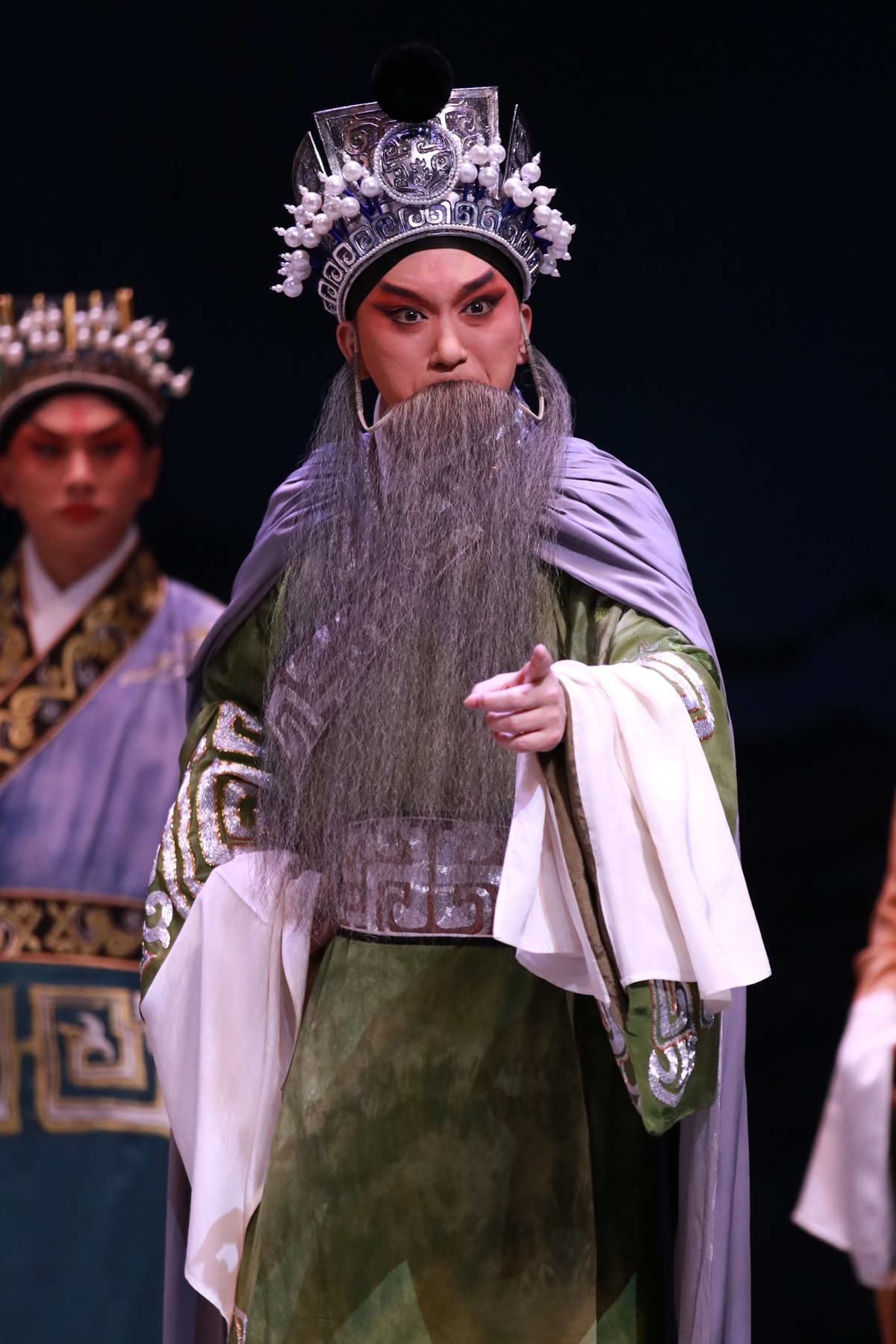 b9">傅希如,男, a target="_blank" href="/item/上海京剧院/1443975"