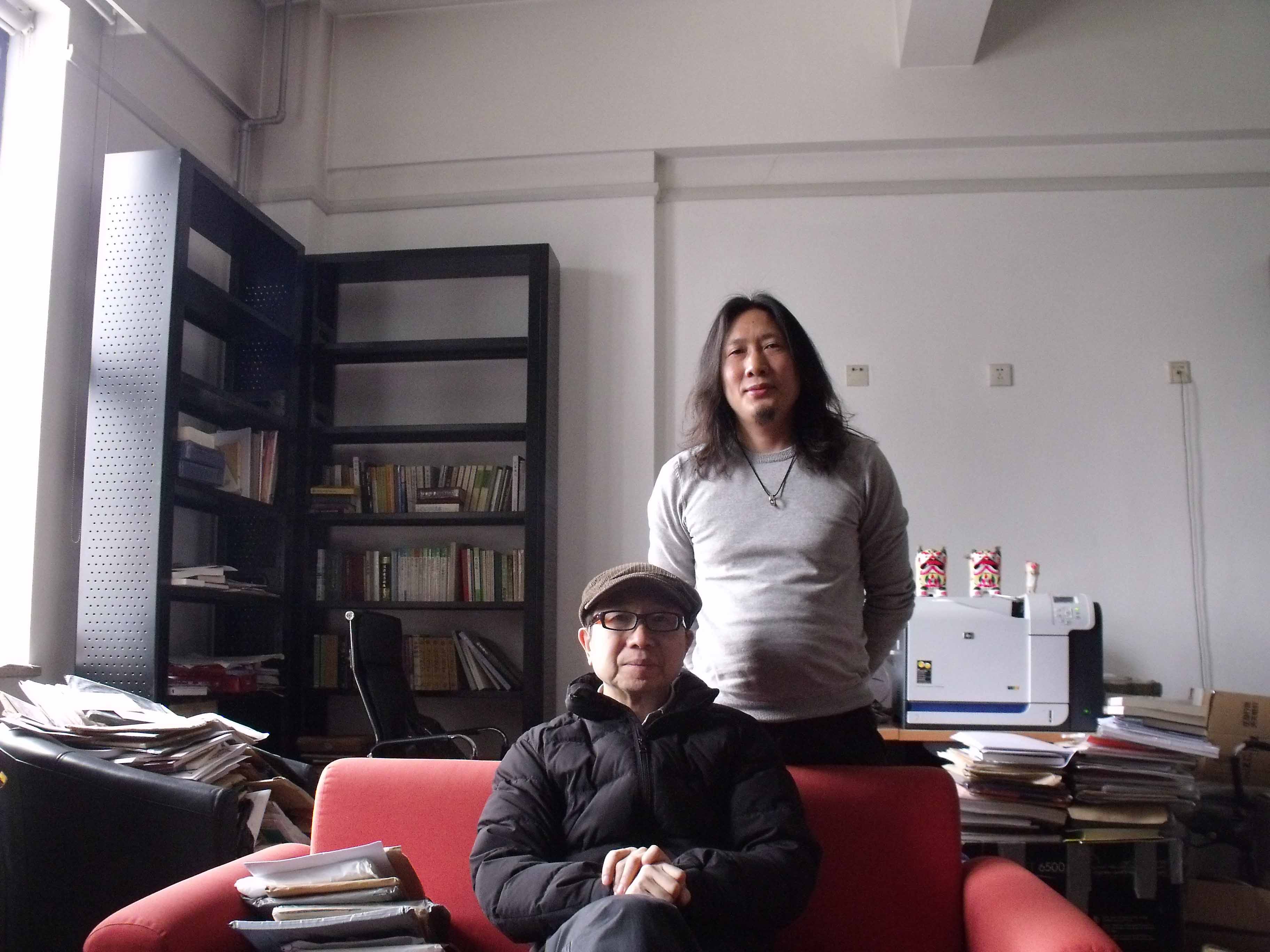  p>王华中,字三石,号雪峰山人,1970年出生湖南洞口