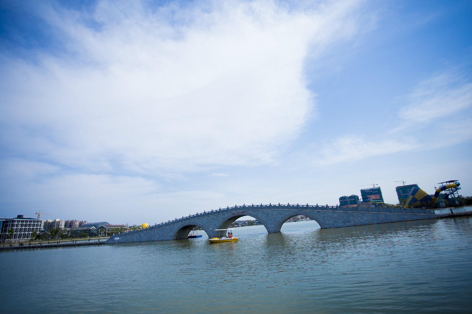 悠然蓝溪旅游景区