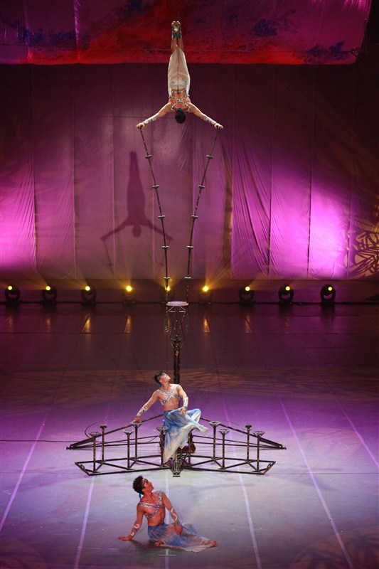  p>李振宇,男,国家二级杂技 a target="_blank" href="/item/演员