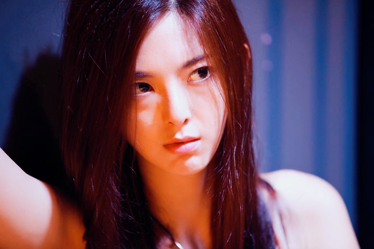  p>陈菲(原名陈一榕),1990年9月26日出生于上海市,中国内地女演员.