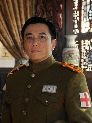  p>《浴火危城》是由中共哈尔滨市委宣传部于2012年联合出品,由邓迎海