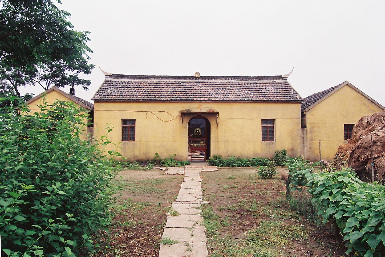  p>沿河镇,隶属于江苏省盐城市建湖县,地处 a target="_blank" href="