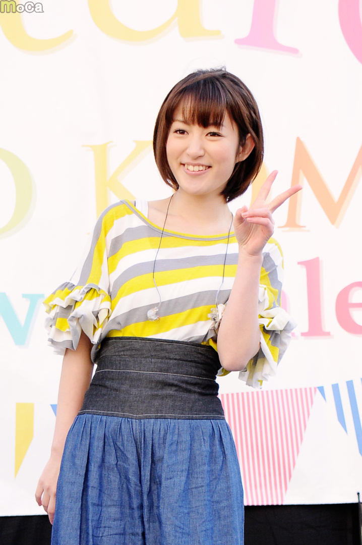 小松未可子 i>(こまつ みかこ;komatsu mikako) /i>,1988年11月11日