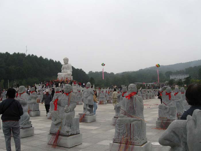  p data-id="gnwofgngn1">善缘寺(圣水寺,宝泉山)坐落于抚顺市高湾