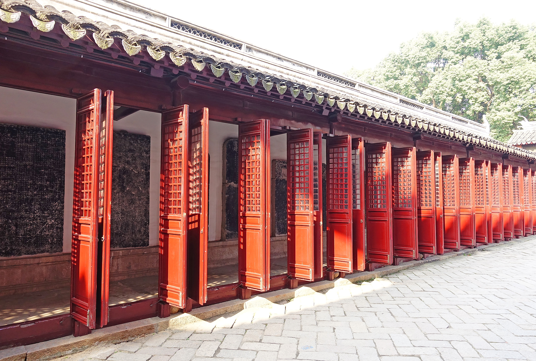  p>苏州文庙位于江苏省 a target="_blank" href="/item/苏州市">苏州