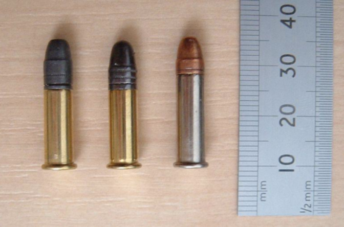 底缘/5243128" data-lemmaid="5243128">底缘 /a>底火式(rimfire)子弹