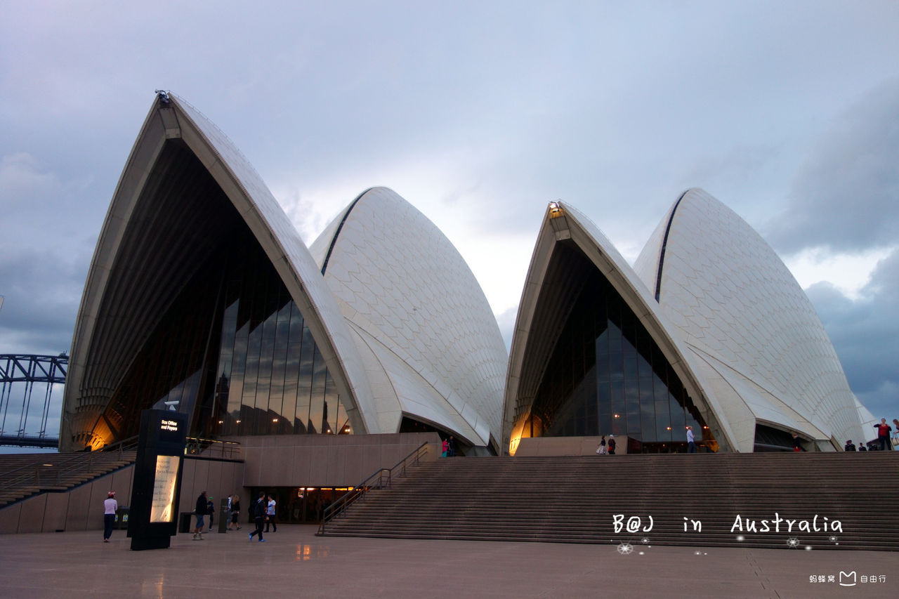 p>悉尼歌剧院(sydney opera house),位于 a target="_blank" href="