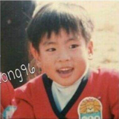  p>金钟铉(          / kim jonghyun,1990