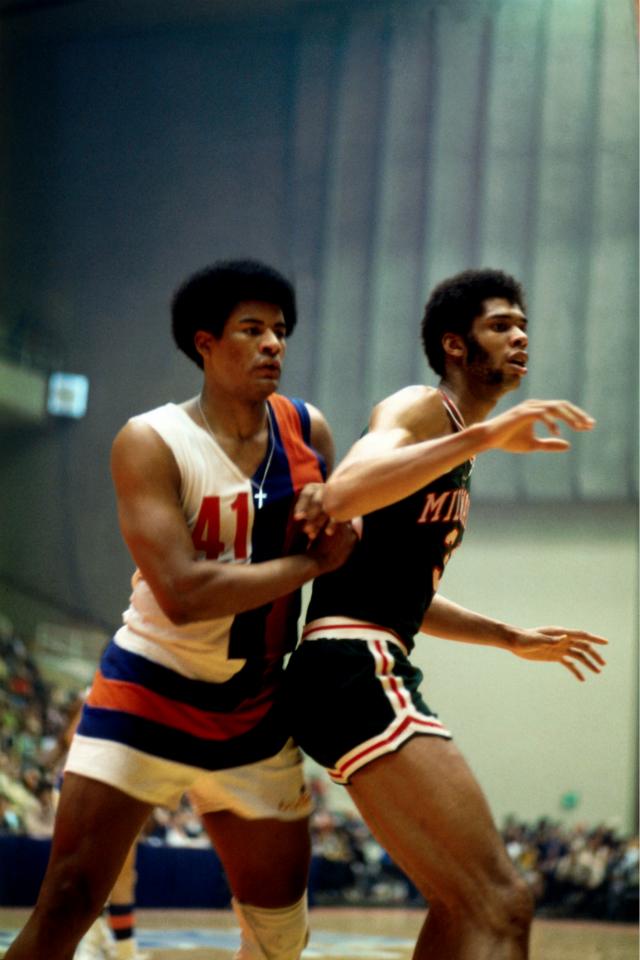  p>韦斯·昂塞尔德 i>(wes unselde,1946年3月14日-2020年6月2日) /i>