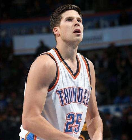  p>道格·麦克德莫特(doug mcdermott),1992年1月3日出生于 a target=