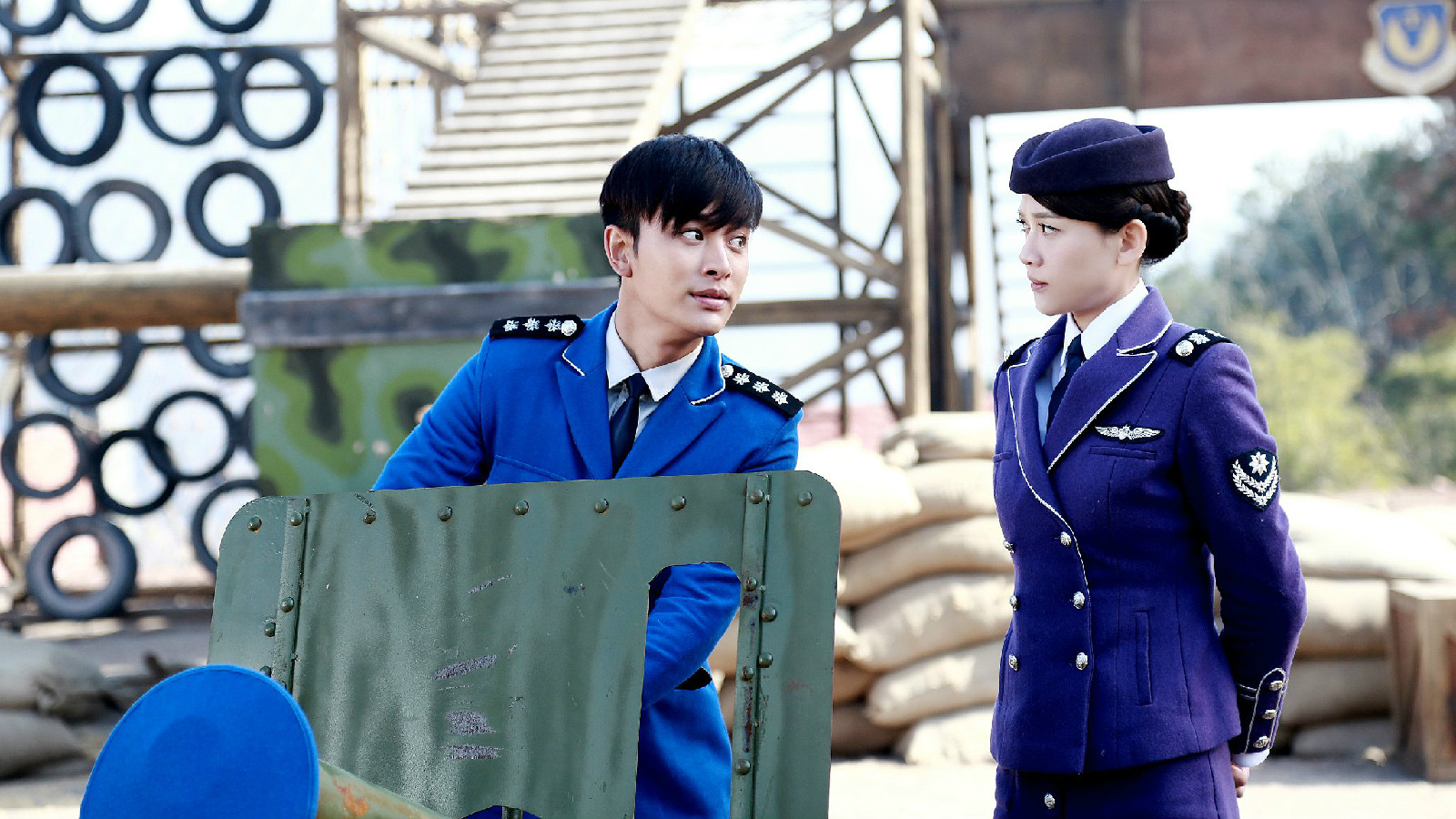 由浙江梦幻星生园影视文化有限公司出品的年代热血励志剧,由 a target