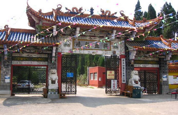  p>宝珠寺即云南省楚雄彝族自治州南华县宝珠寺,位于县城东北郊山麓