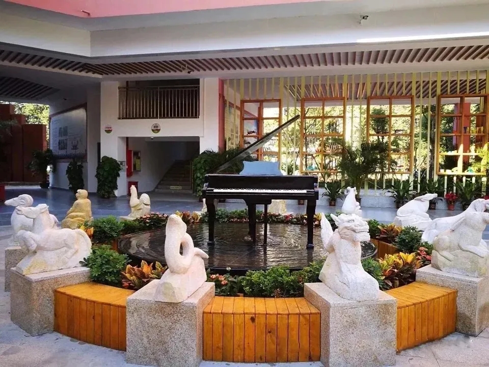 深圳市宝安区宝民小学