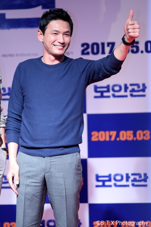  p>黄政民 i>(         ,hwang jeong min) /i>,1970年9月1日出生于