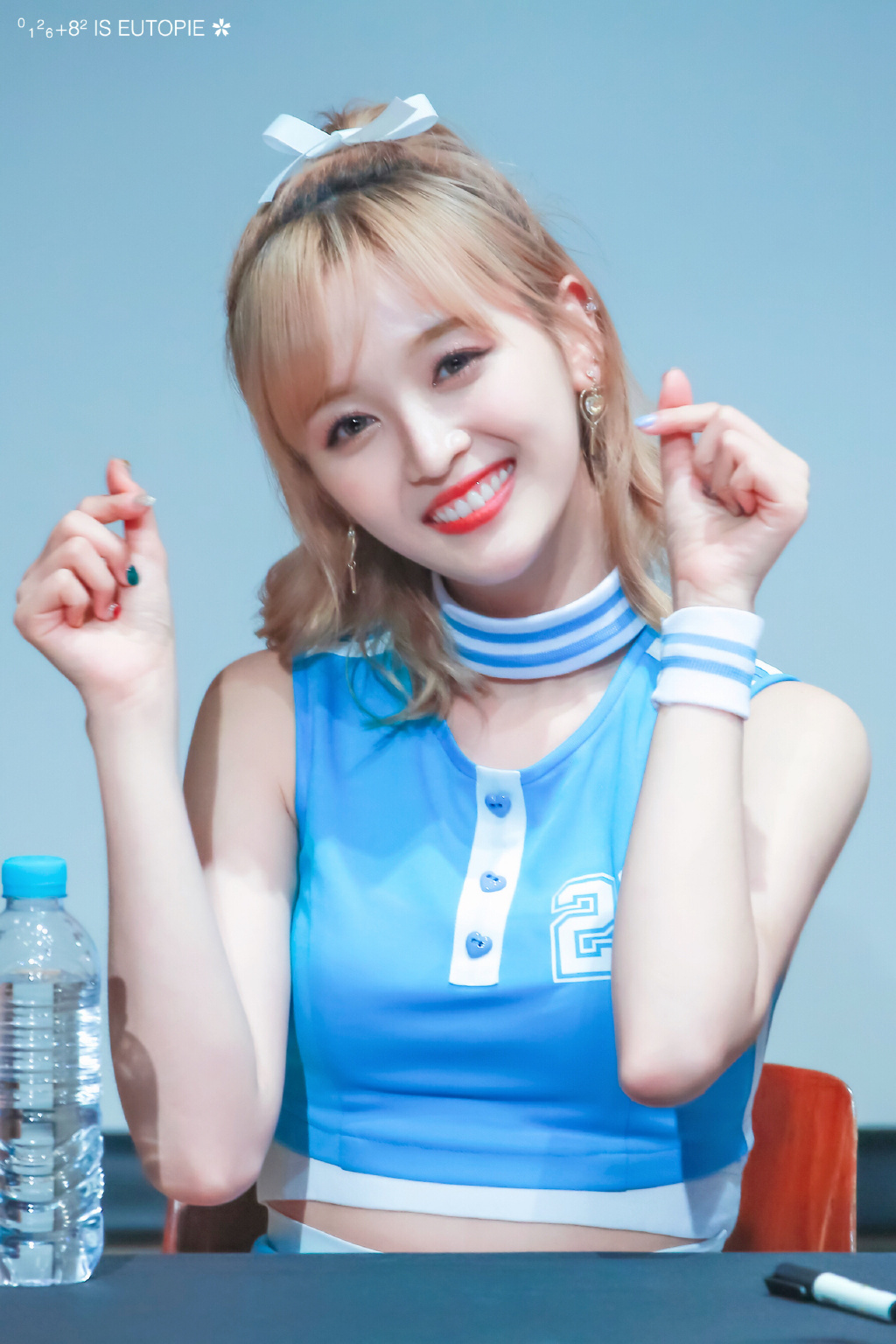  p>吴宣仪(         ,xuan yi),1995年1月26日出生于海南省海口市