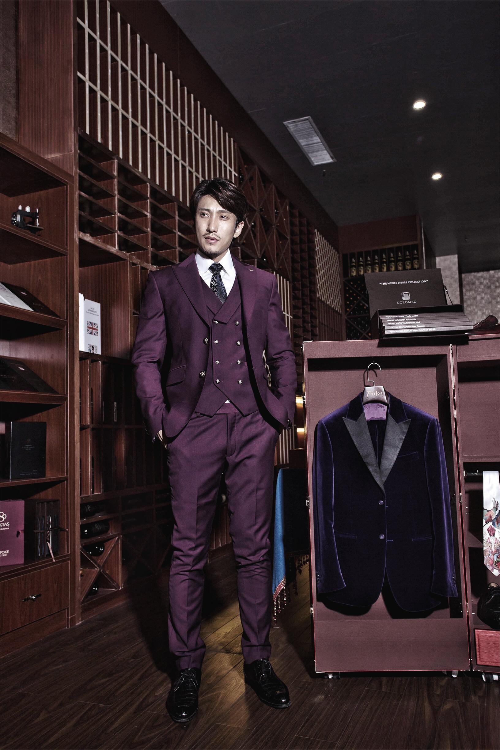  p data-id="gnwpbwgym2">徐丁,中国内地影视剧男演员,模特,主持人;曾