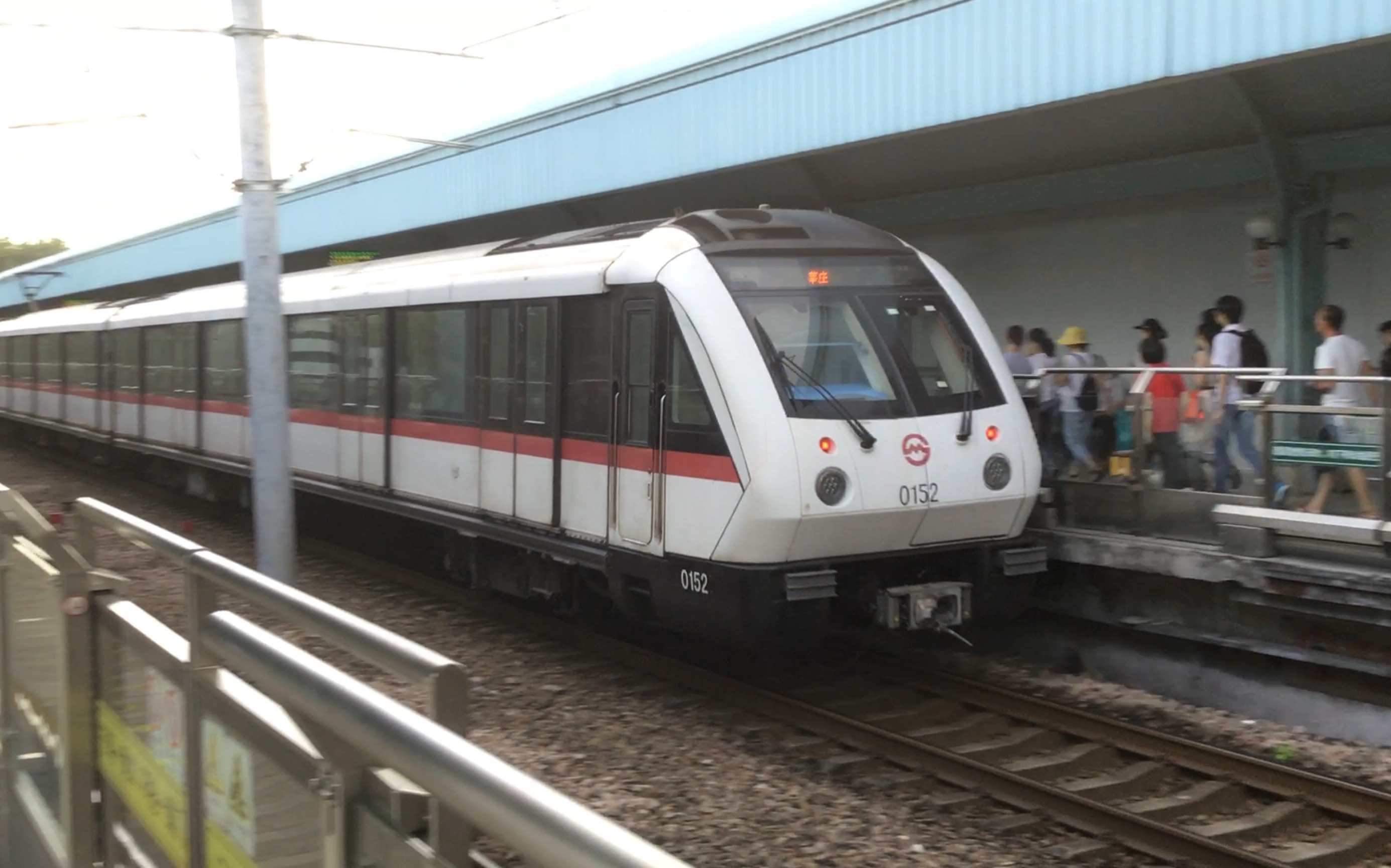 data-lemmaid="8365420">上海轨道交通1号线 /a>的车型之