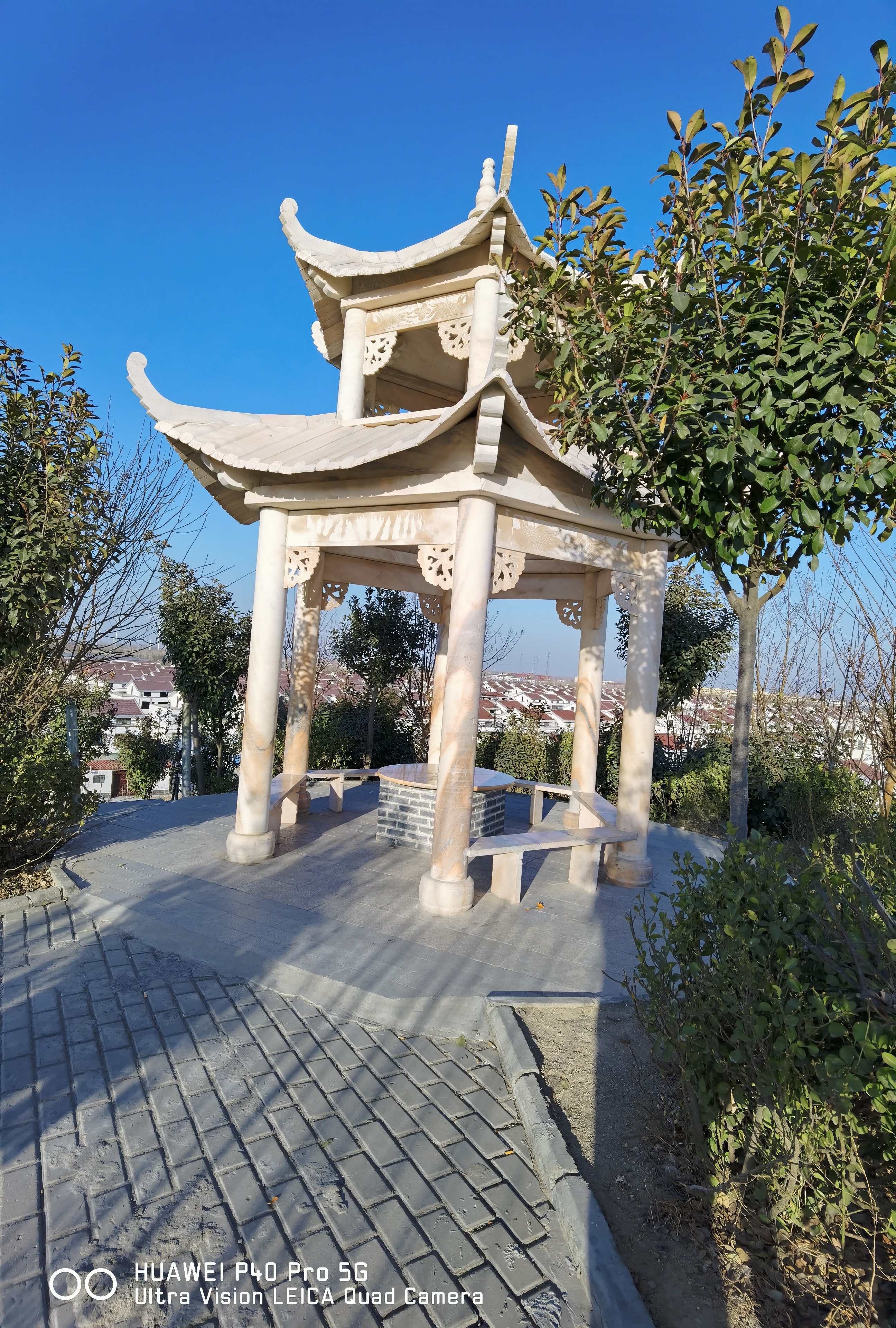  p>龙池头村,位于河南省西华县红花集镇. /p>