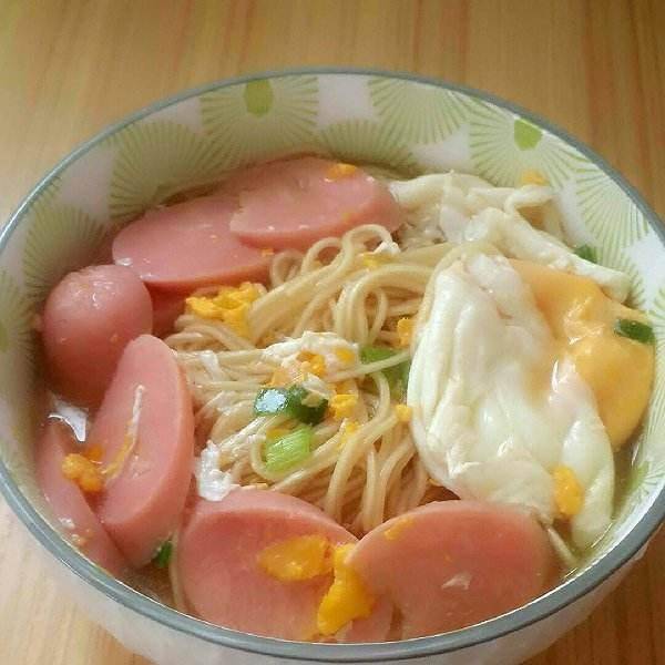 鸡蛋火腿面