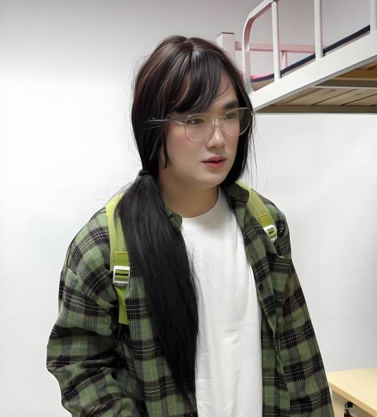 张莹（搞笑视频博主脱缰凯发布的作品中的角色）_百度百科