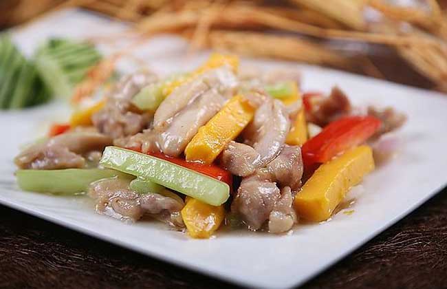 西芹蕃茄炒鸡柳