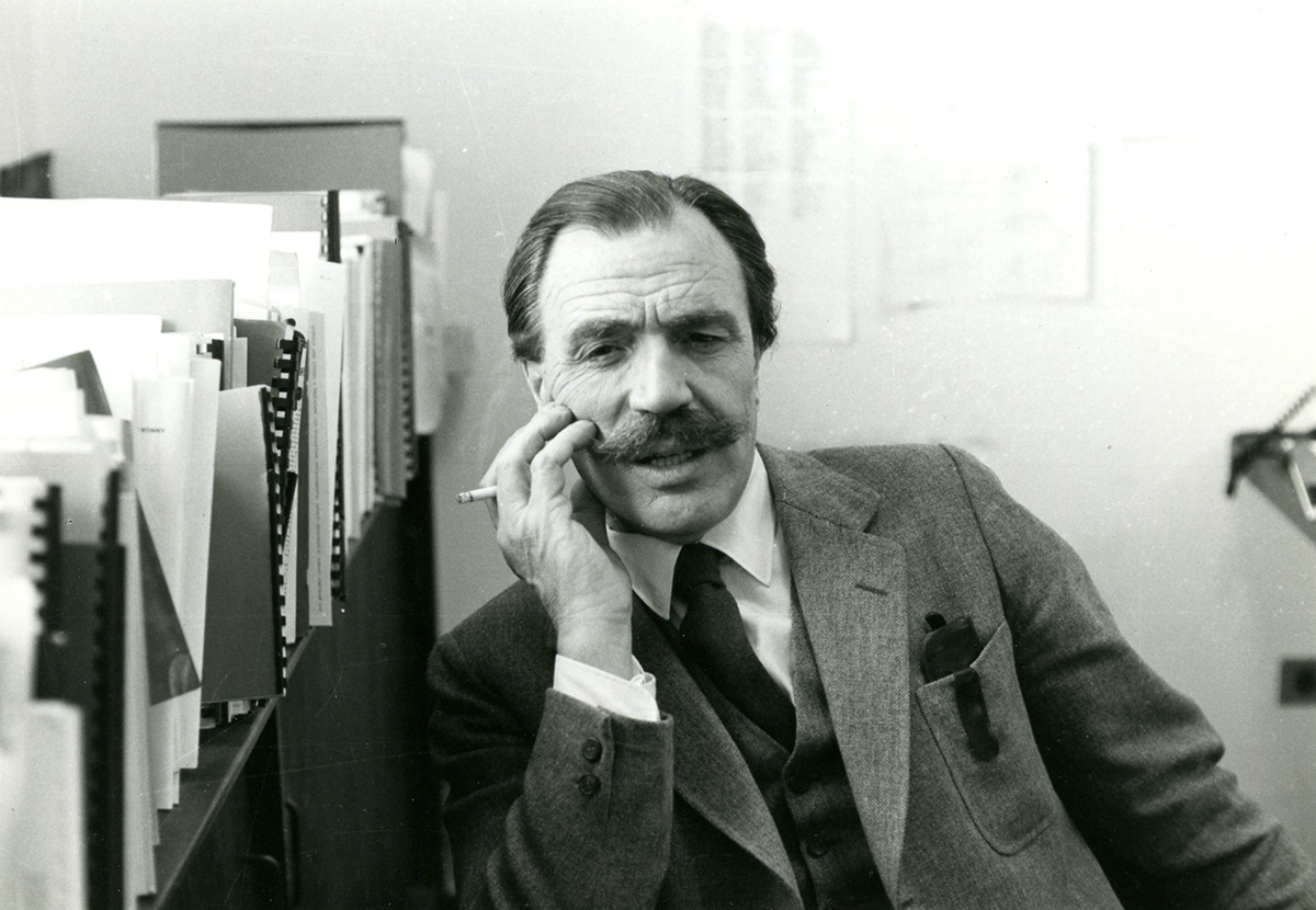 伊恩·麦克哈格