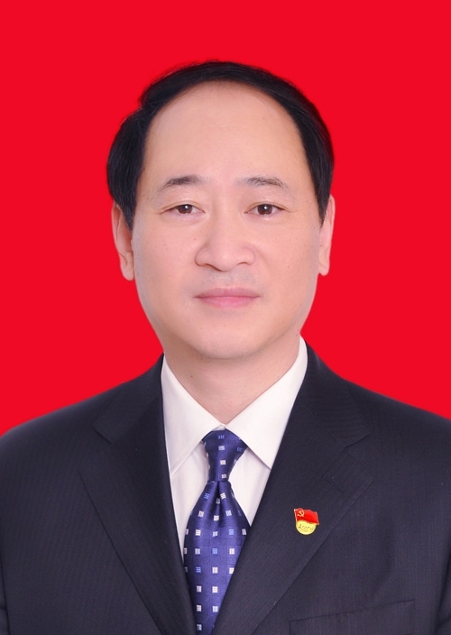  p>陈东,现任衢州市农业农村局党委副书记,副局长. /p>