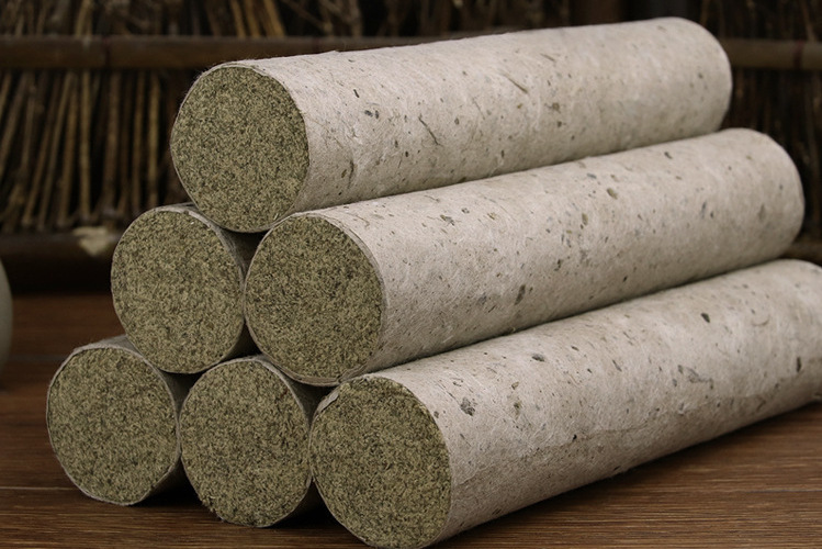 蕲艾条是由名贵中草药 a target="_blank" href="/item/蕲艾/6072011"