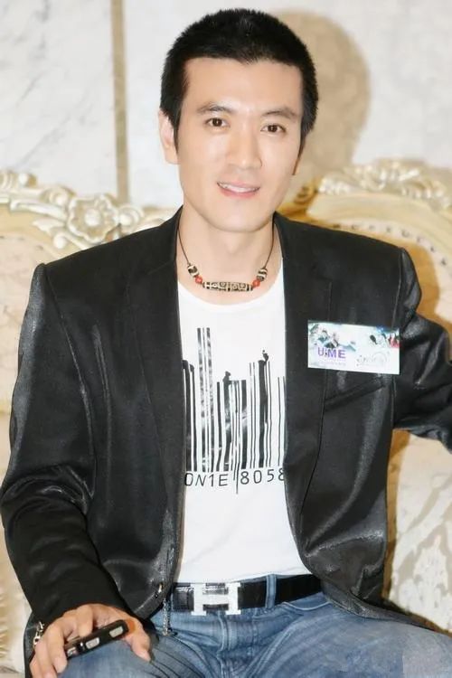 88岁老母亲活成了家族“工具人”，杨子到底是不是伪富豪？_百科TA说