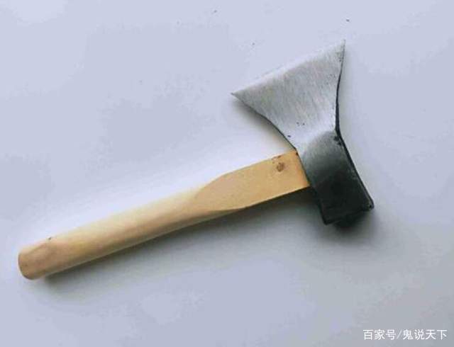 水浒兵器论一：李逵在《水浒传》中的兵器为什么是板斧？_百科TA说