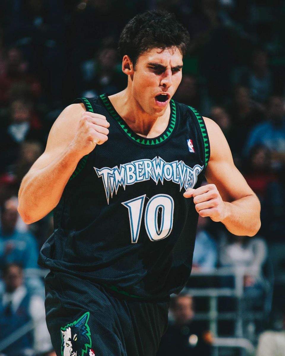 威利-斯泽尔比亚克(wallyszczerbiak)