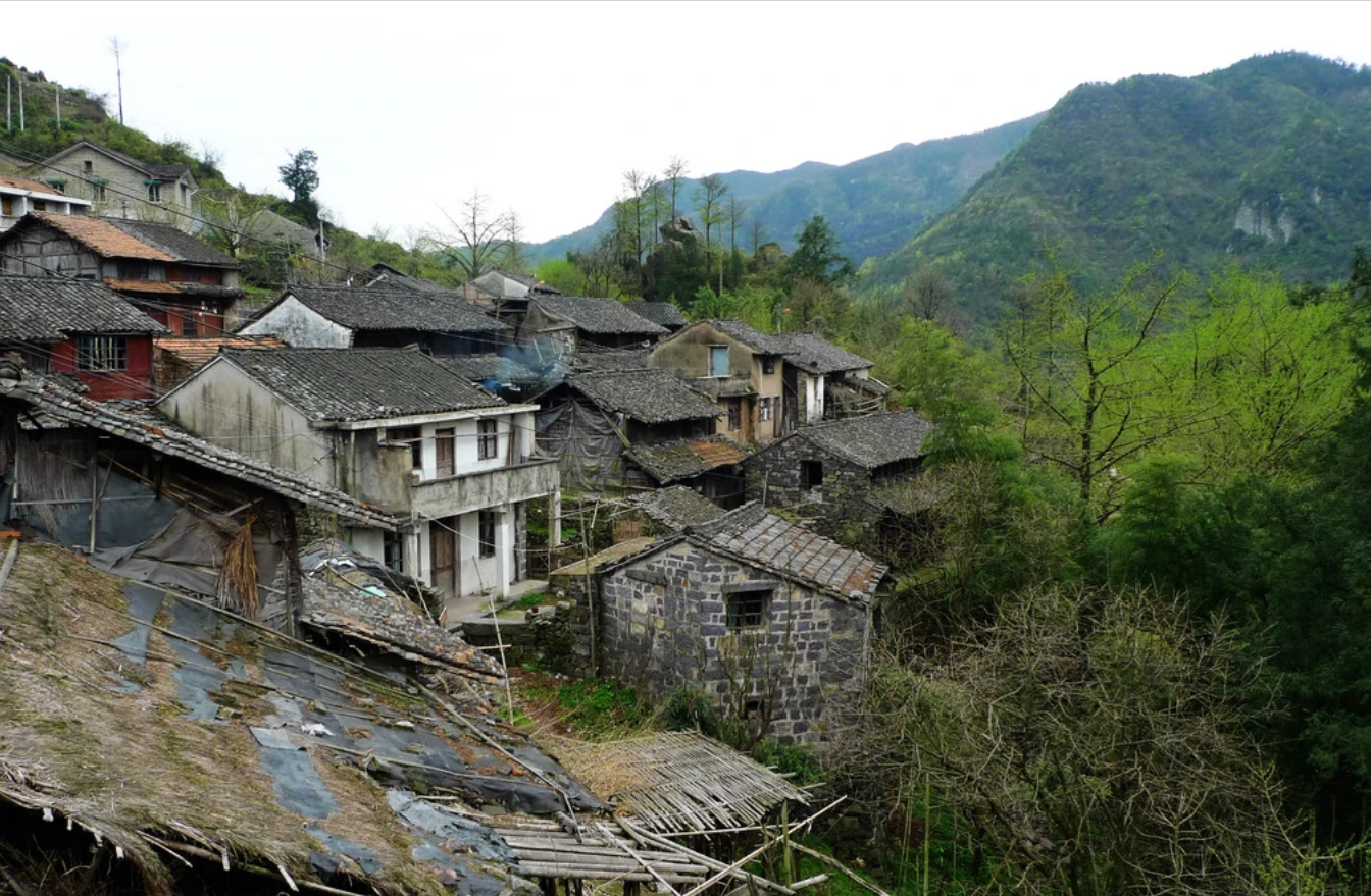  p>兰明村隶属剑川县甸南镇,距镇政府所在地1.