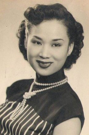 data-id="gnwkkma60w">《步步追踪》是1962年上映的香港电影,由吴回