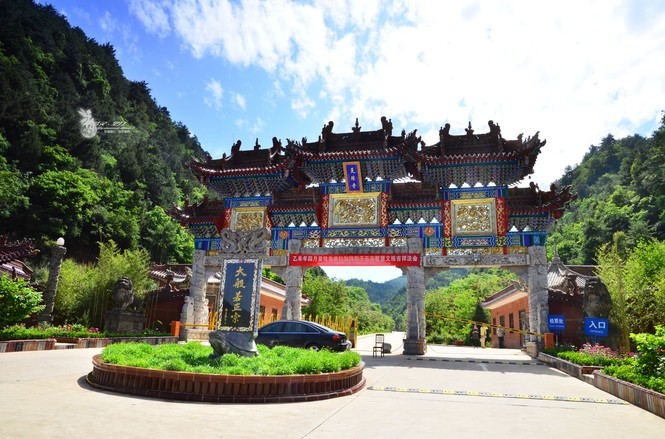  p data-id="gnwxj8c9vm">净土寺,乃邢台古刹,已有一千六百多年的历史