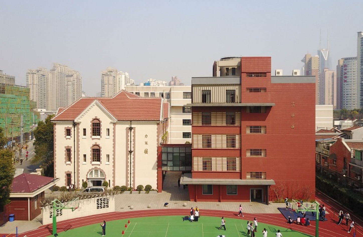 p>上海市育才初级中学(shanghai yucai junior high school)是一所由