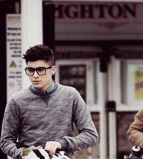  p>泽恩·马利克(zayn malik),原名扎因·杰韦德·马利克(zain javadd